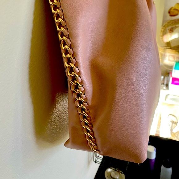 bebe  soft  pink purse Medium size - Picture 9 of 11